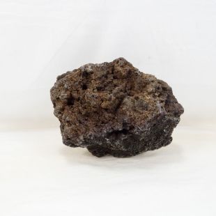 Comprar roca volcánica negra con agujeros para decorar acuarios en tienda online especializada en peces, Pzes Alcorcón, tienda.pzes.es